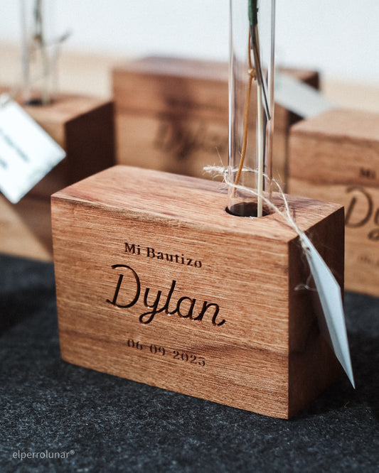 Recuerdo mini florero tallado personalizado – El Perro Lunar Quito